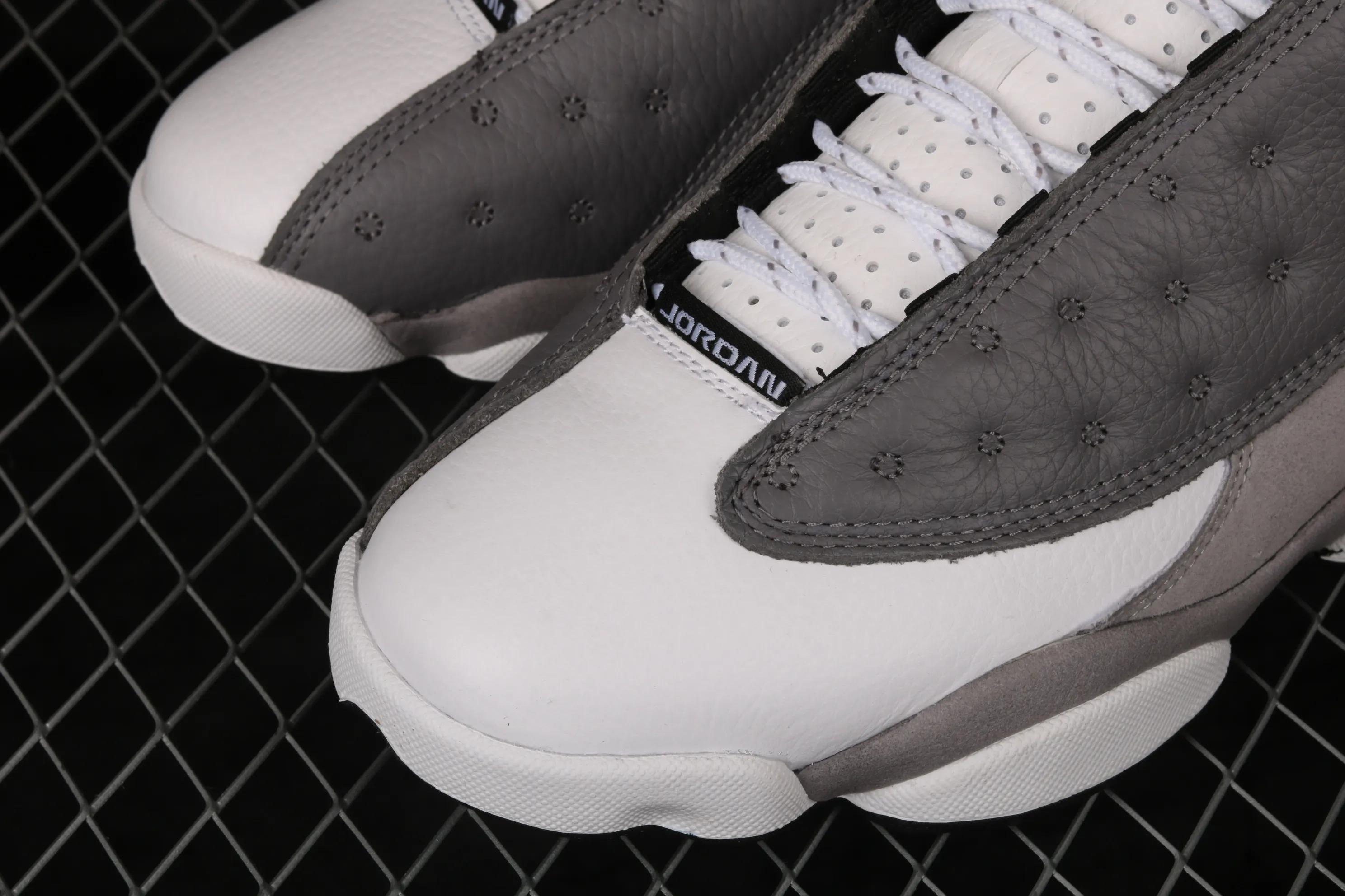 All categories Air Jordan Jordan series basketball shoes Air Jordan 13 Air Jordan 13 Retro AJ13 cool gray original real carbon real cat 414571-016